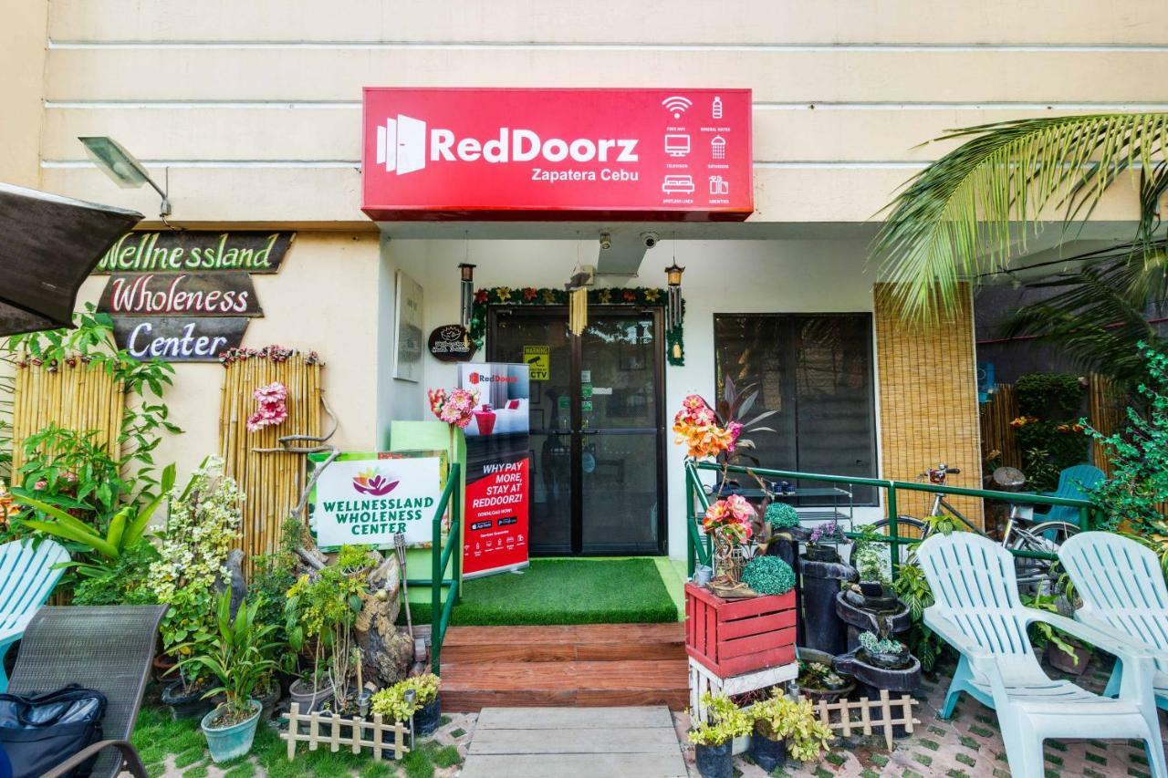 Hotel Reddoorz @ Zapatera Cebu Exteriér fotografie